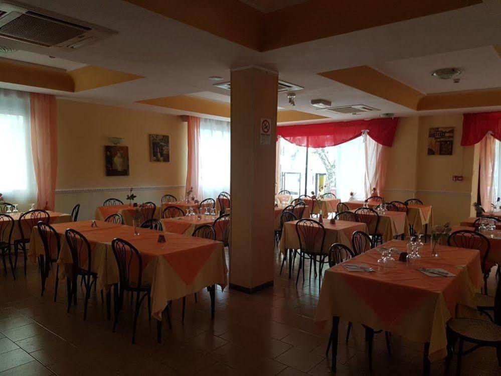 Hotel Criss Rimini Luaran gambar